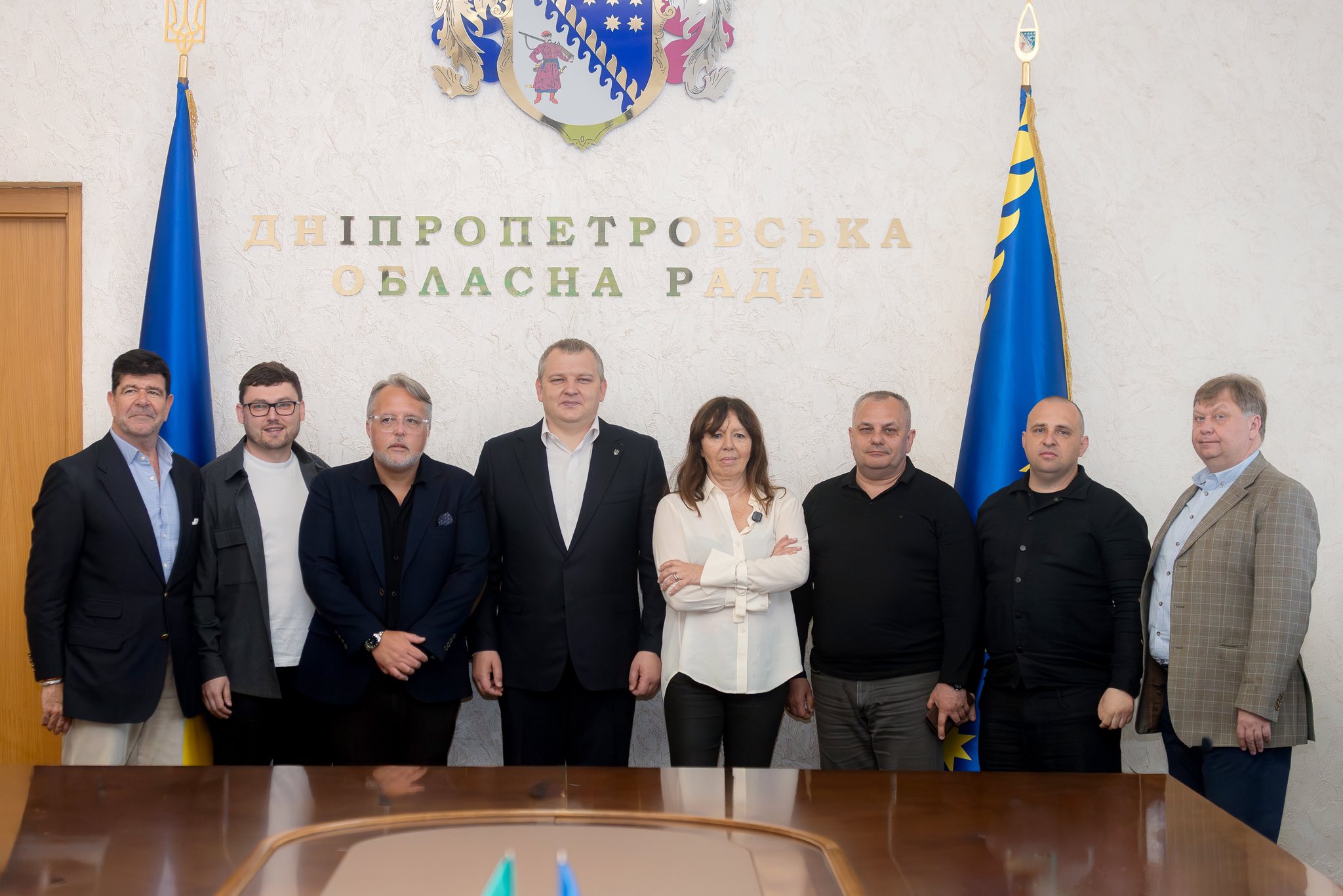 Діти полеглих Героїв та їх мами з Нікополя й інших громад області сьогодні вирушили до Португалії (фото, відео) Діти полеглих Героїв та їх мами з Нікополя й інших громад області сьогодні вирушили до Португалії (фото, відео)