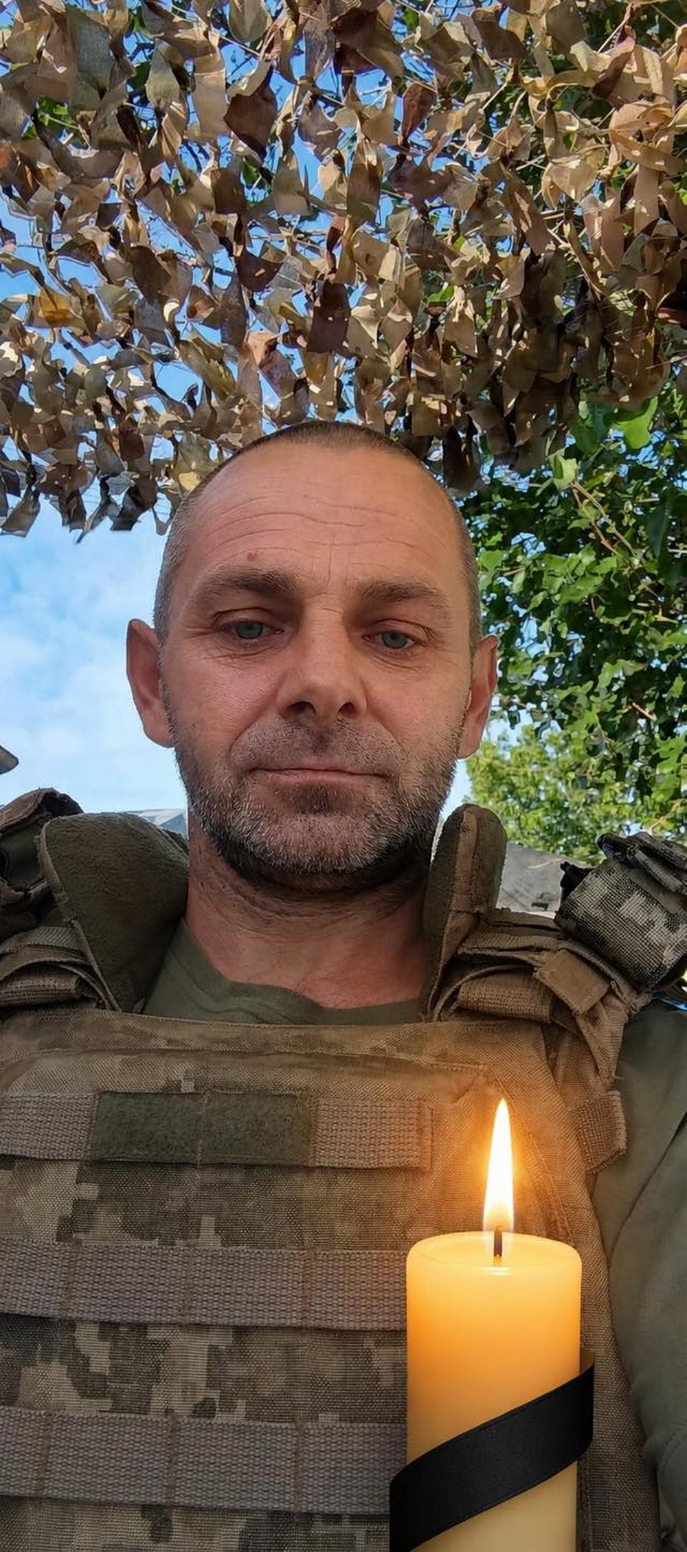 Осиротіли батьки, дружина і син… Сьогодні Нікопольщина провела в останню путь Героя (фото)