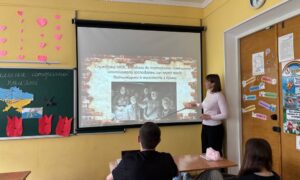 У Покрові вшанували 82-гу річницю депортації кримськотатарського народу (фото)