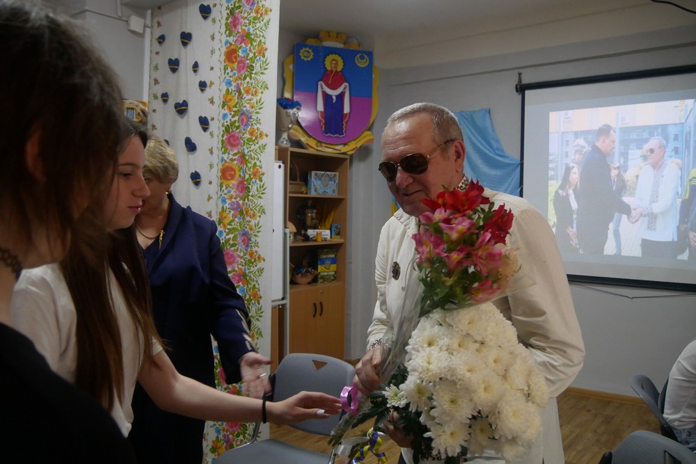 У Покрові школярі зустрілися з Народним Героєм України (фото) У Покрові школярі зустрілися з Народним Героєм України (фото)