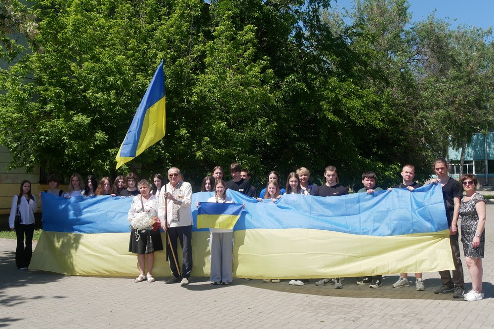 У Покрові школярі зустрілися з Народним Героєм України (фото) У Покрові школярі зустрілися з Народним Героєм України (фото)