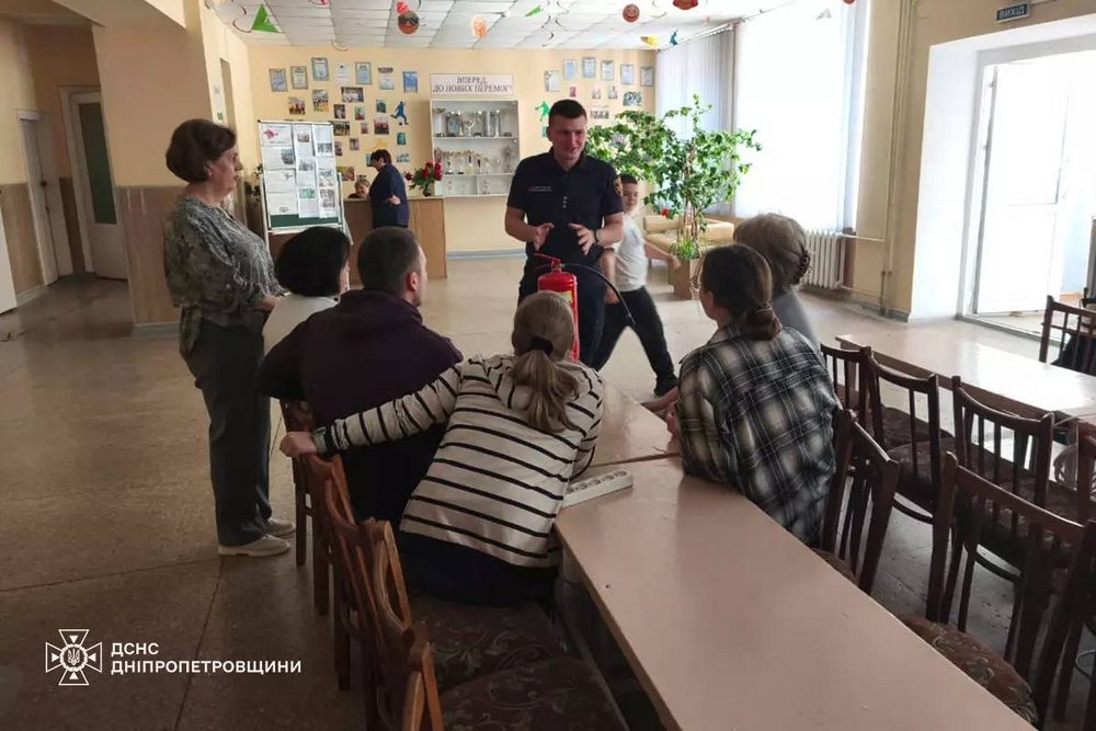 НМТ на Нікопольщині: рятувальники провели інструктаж педагогів