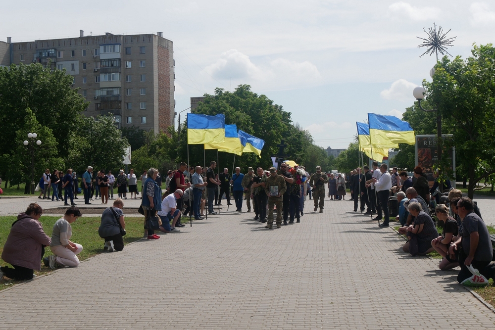 Понад 1,5 роки вважався зниклим безвісти… На Нікопольщини сьогодні провели в останню путь Захисника (фото)
