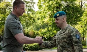  Начальник Дніпро ОВА вручив державні нагороди 12  військовим 10