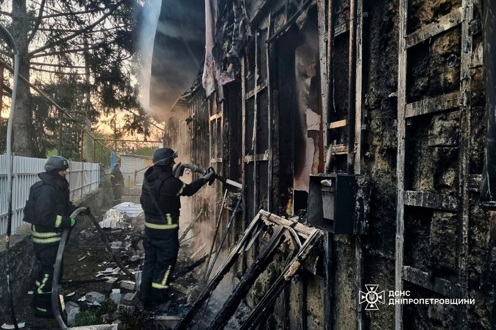 Наслідки нічних обстрілів Нікополя 4