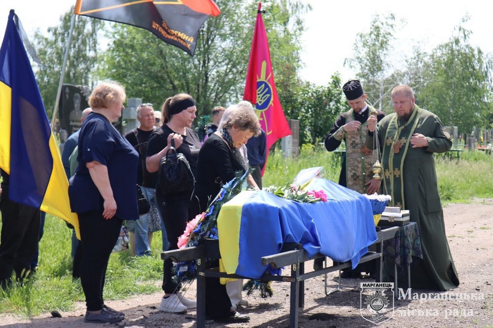 Нікопольщина провела в останню путь Захисника