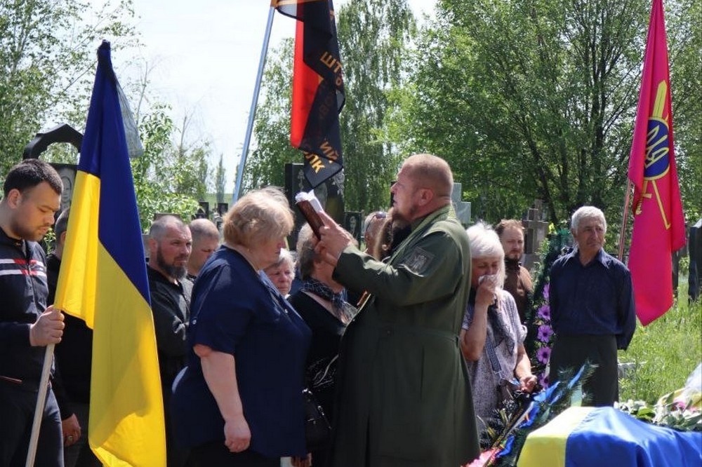 Нікопольщина провела в останню путь Захисника 3