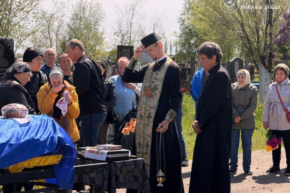 Нікопольщина провела в останню путь 4