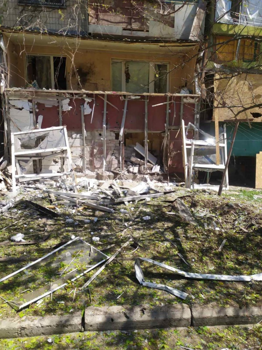 Нікопольський 12
