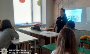 Безбар’єрність, повага і безпека: у Нікопольському районі для школярів провели пізнавальний урок