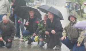 Сьогодні на Нікопольщині провели в останню путь Захисника (3)