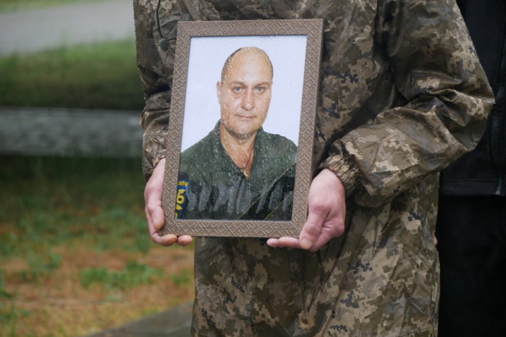Сьогодні на Нікопольщині провели в останню путь Захисника (9)