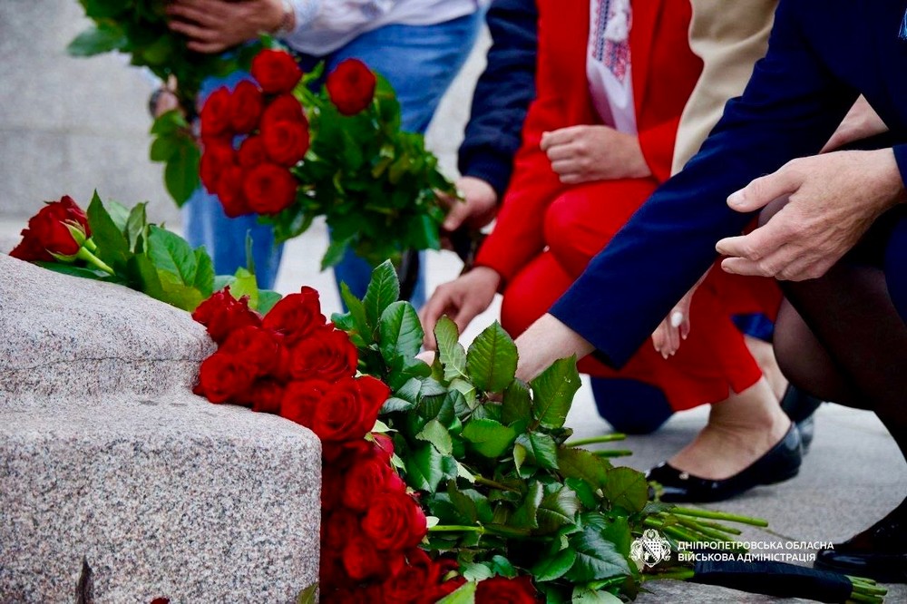дінпропетровщина (3) дінпропетровщина (3)