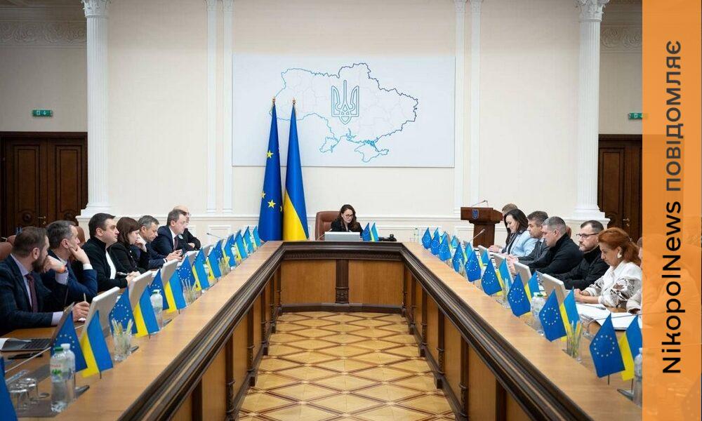 Понад 485 млн грн на тепло: Дніпропетровщина посилює підготовку до зими
