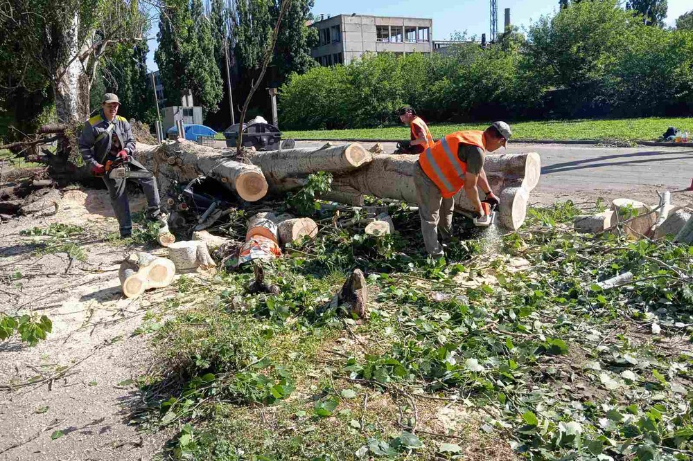 комунальники Нікополя 16