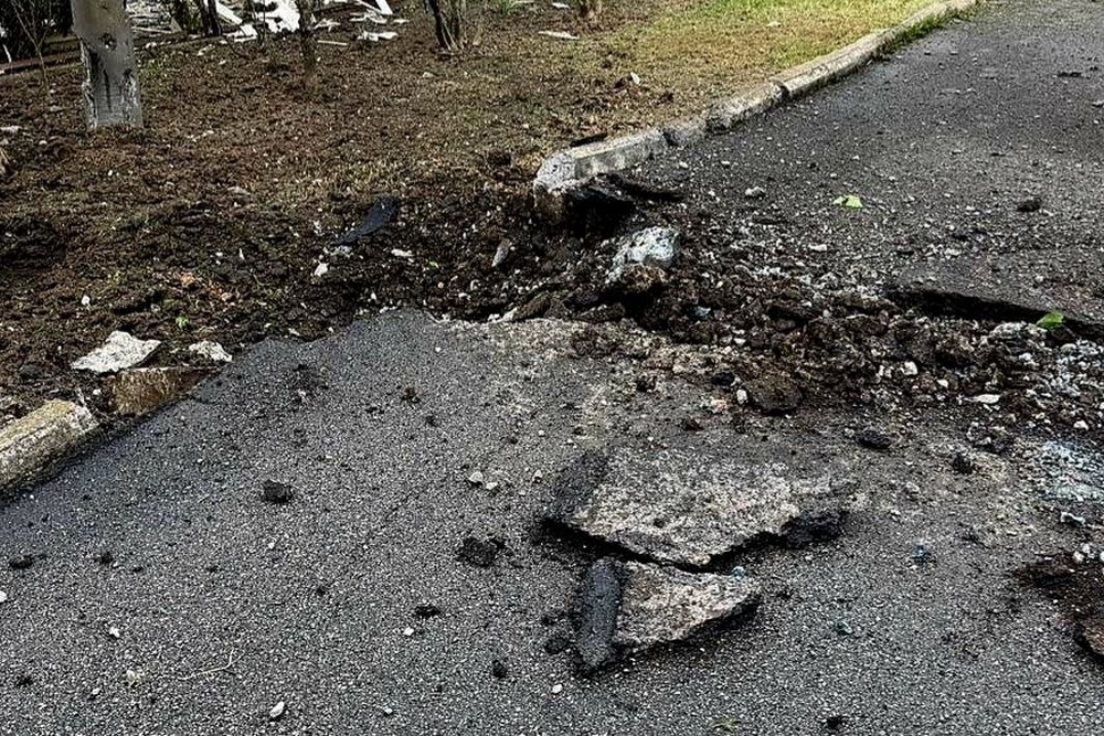 9 поранених на Нікопольщині, побито гімназію, магазин, будинки, також є постраждалий на Криворіжжі - важкий день на Дніпропетровшині (фото)