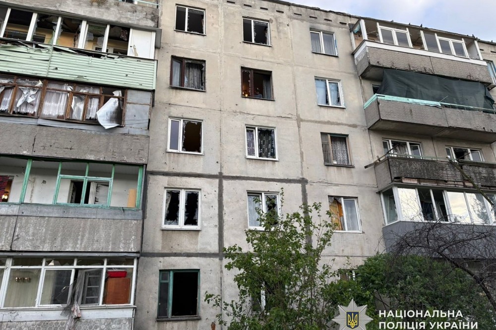 наслідки обстрілів Нікополя та району, Синельниківщини і Павлограду зафіксували правоохоронці (фото) 6 наслідки обстрілів Нікополя та району, Синельниківщини і Павлограду зафіксували правоохоронці (фото) 6
