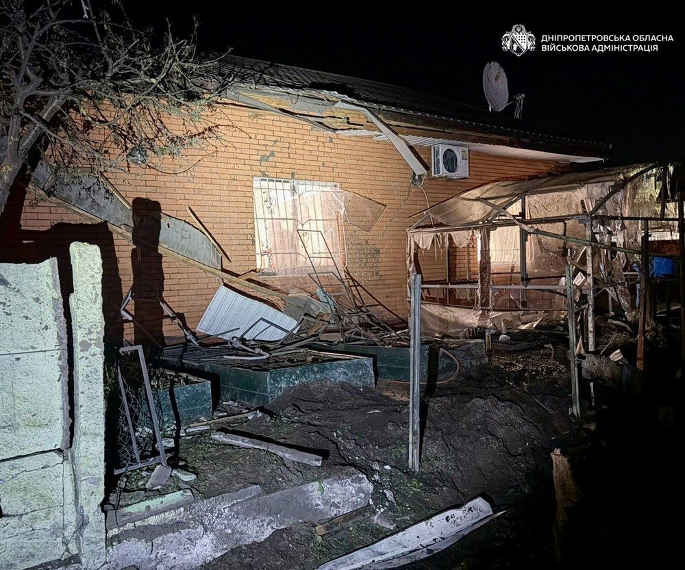 На Нікопольщині поранено людину, побито ліцей, є поранений і у Дніпрі – область була під масованим ударом ворога (фото)