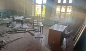 На Нікопольщині поранено людину, побито ліцей, є поранений і у Дніпрі – область була під масованим ударом ворога (фото)