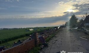 Двоє вбитих на Нікопольщині, 30 поранених в області, масштабні руйнування: жахливі наслідки обстрілів Дніпропетровщини показала поліція