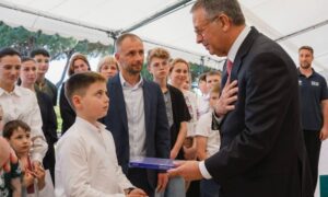 З Нікополя та інших громад Дніпропетровщини: діти загиблих захисників розпочали програму відновлення в Португалії