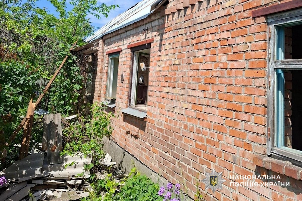 У Нікополі дрон поранив чоловіка, понад 70 ударів по району, також ворог атакував Криворіжжя і Синельниківщину - поліція