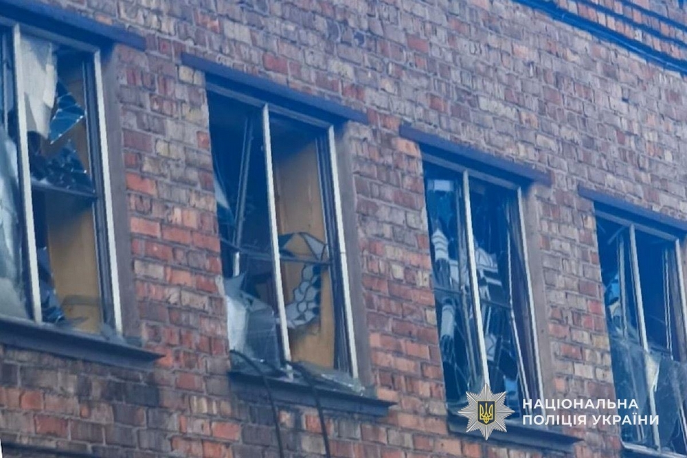 У Нікополі дрон поранив чоловіка, понад 70 ударів по району, також ворог атакував Криворіжжя і Синельниківщину - поліція