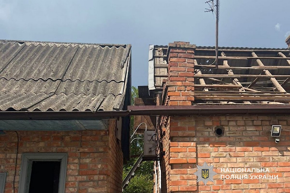 У Нікополі дрон поранив чоловіка, понад 70 ударів по району, також ворог атакував Криворіжжя і Синельниківщину - поліція