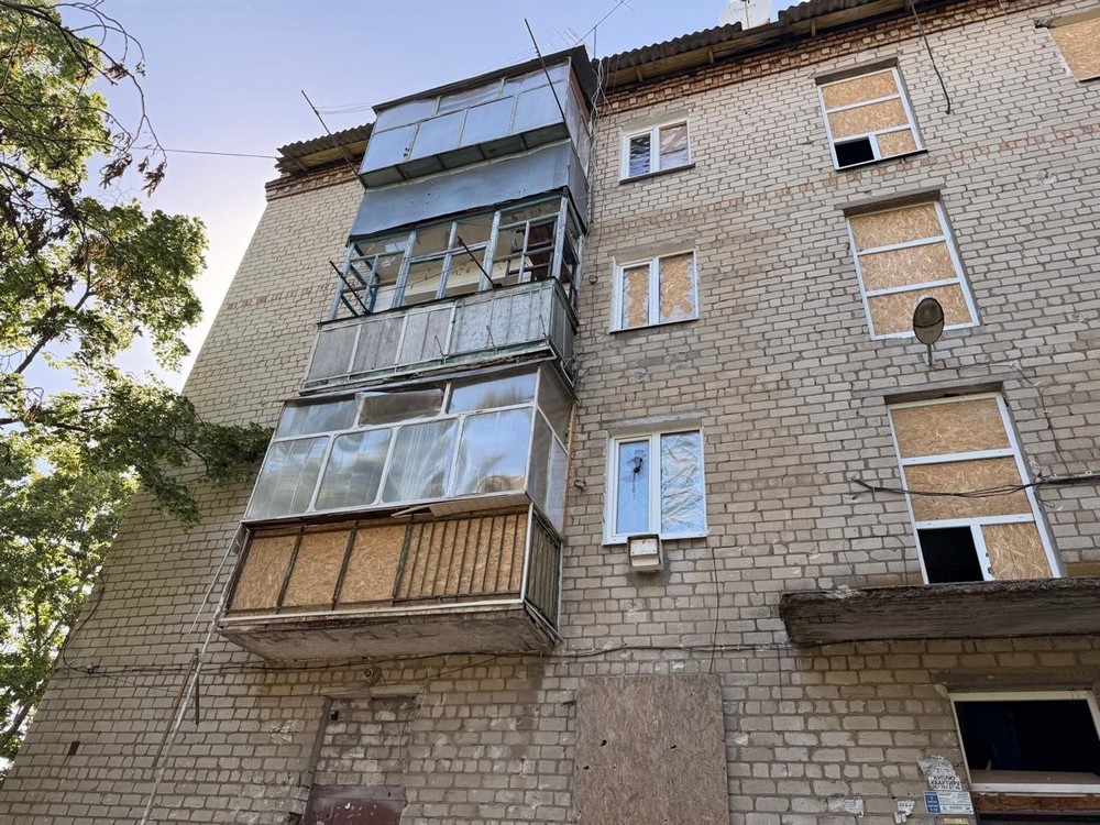 У Нікополі 7 поранених, серед них 2 маленьких дітей, також ворог обстріляв Марганець (фото) У Нікополі 7 поранених, серед них 2 маленьких дітей, також ворог обстріляв Марганець (фото)