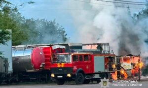 Серед поранених поліцейський на Нікопольщині і дитина у Павлограді: 11 постраждалих на Дніпропетровщині за добу – правоохоронці (фото)