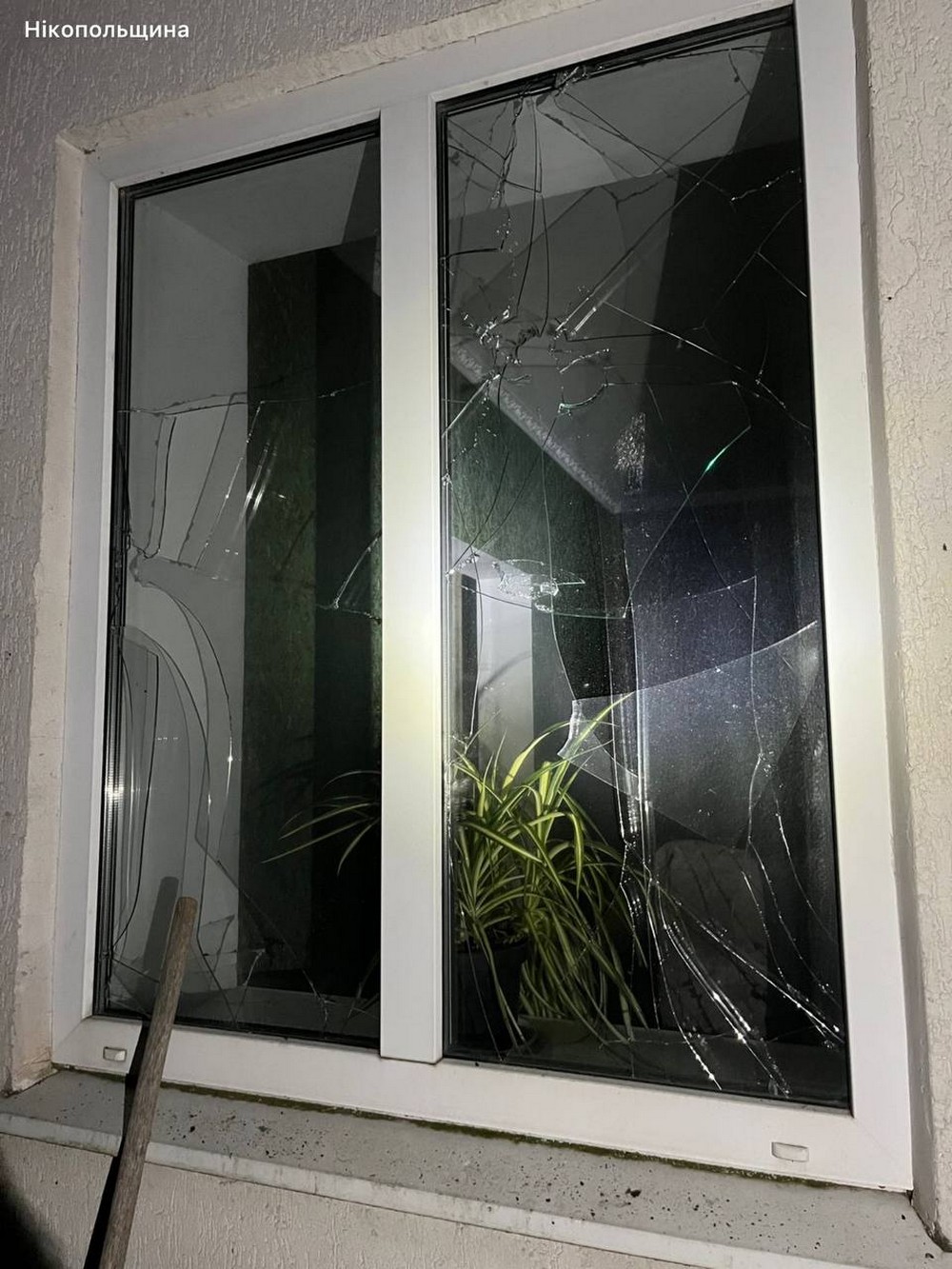 На Нікопольщині побито АЗС, троє поранених у Павлоградському районі – ворог атакував Дніпропетровщину вночі