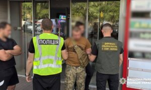 На Дніпропетровщині викрили схему «мовчання» за 200 тисяч: затримано командира роти та старшину