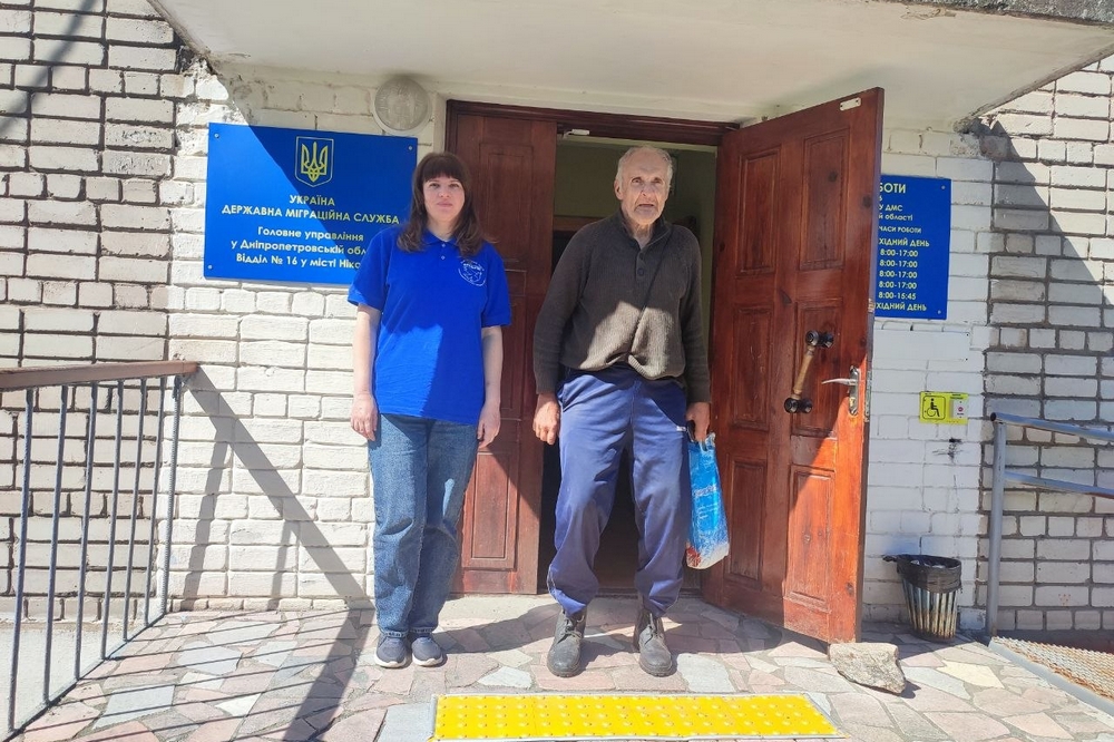 проліска2 «Продуктів майже не залишилось»: у Марганці допомогли чоловіку, який опинився без засобів до існування після обстрілу