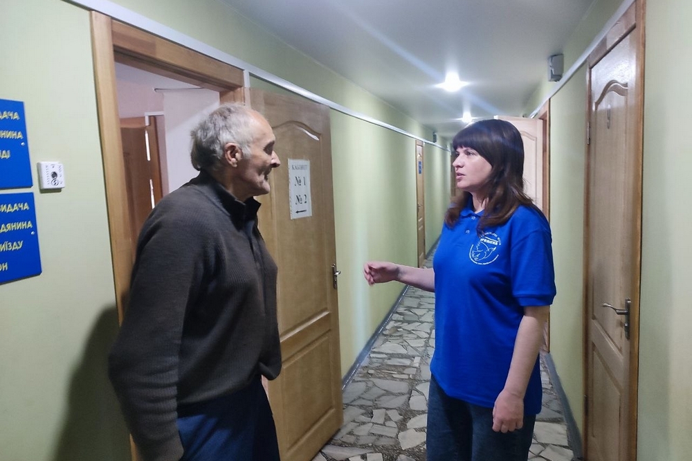 проліска3 «Продуктів майже не залишилось»: у Марганці допомогли чоловіку, який опинився без засобів до існування після обстрілу