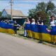 Проводжали живим коридором: Нікопольщина попрощалася з полеглим Захисником (відео)