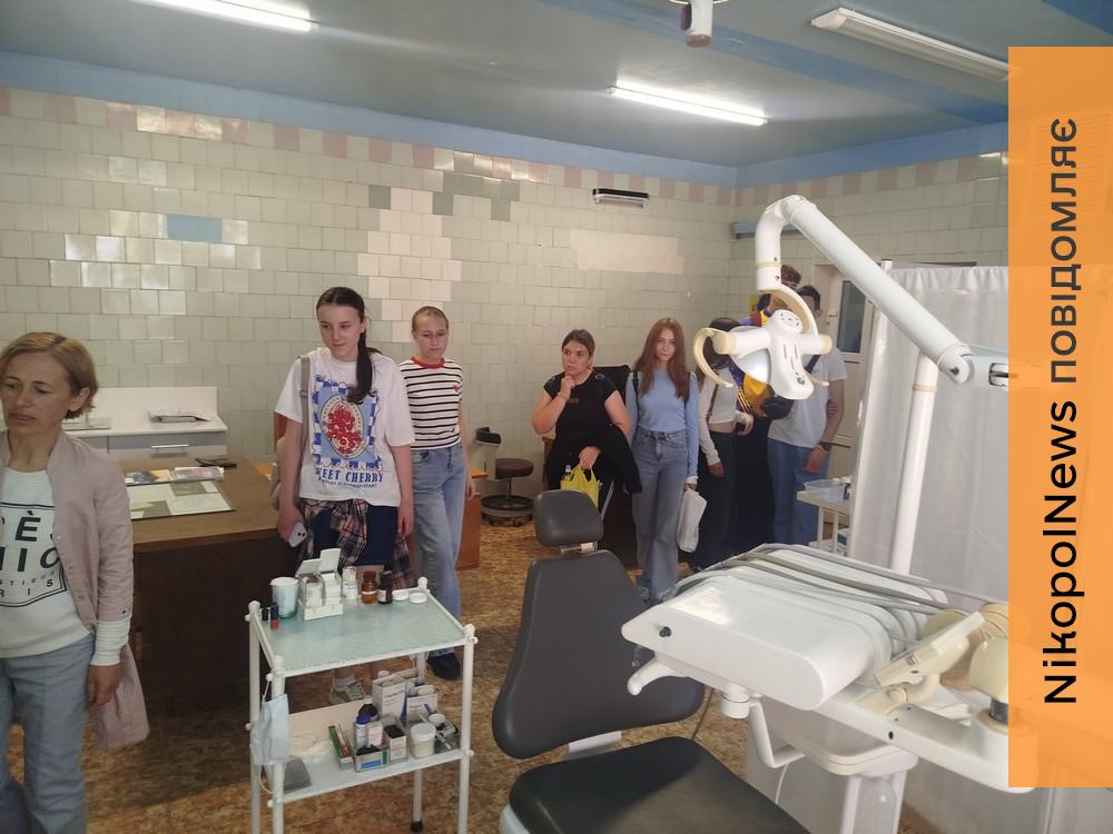 На Нікопольщині школярі відвідали Томаківську лікарню (фото)
