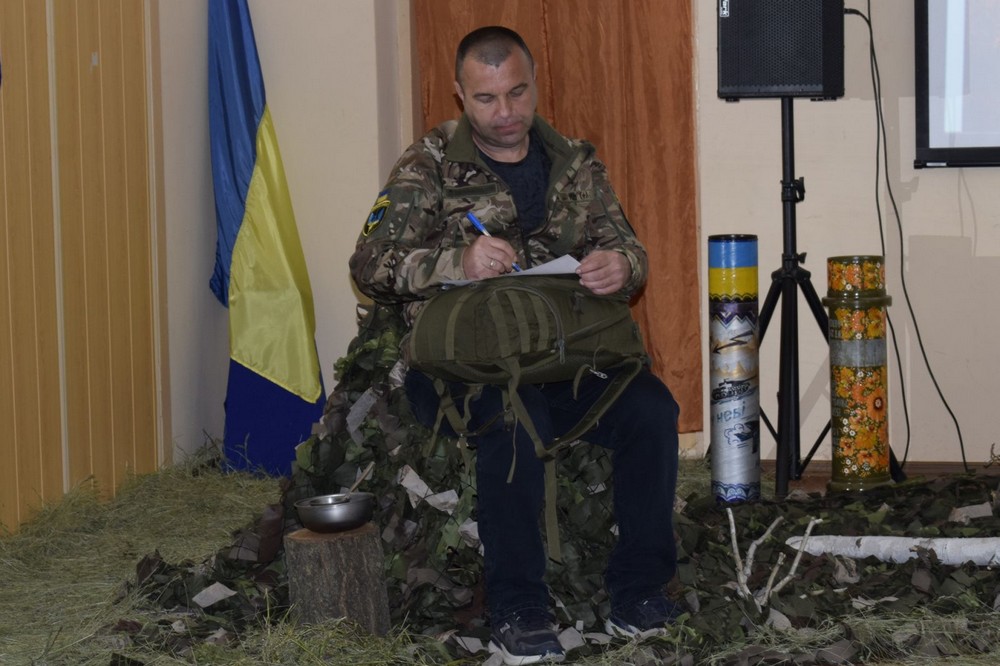 у Мирівській громаді 16