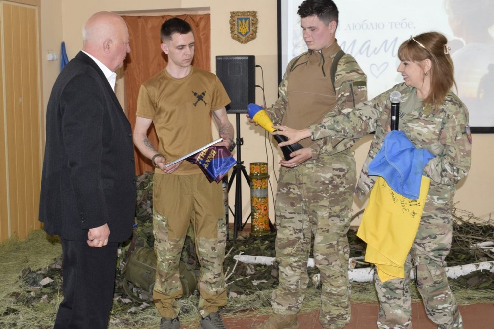 у Мирівській громаді 24