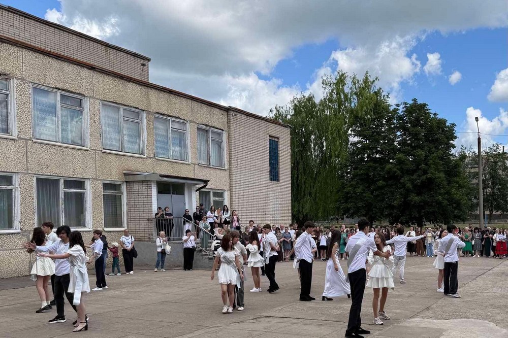 у Покрові 10