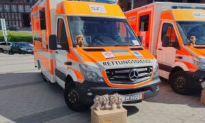 Важлива подія для Нікопольської станції крові: отримано автомобіль швидкої допомоги, який відкриває нові можливості (фото, відео)