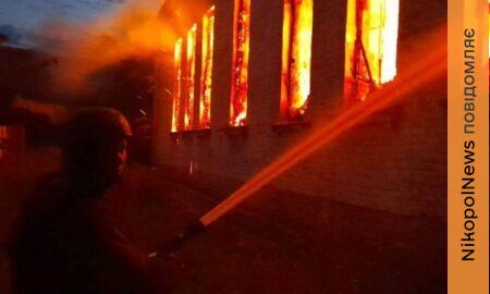 Ворог вдарив по Нікополю «Градом», горіла спортивна школа, є поранені в області, понівечено декілька АЗС (фото)