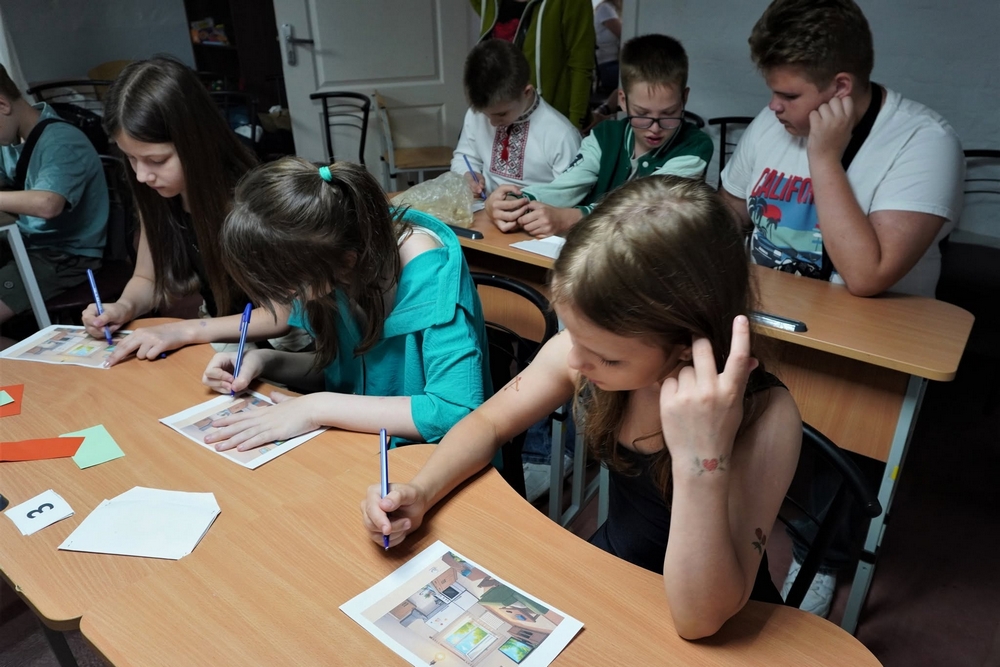 4 Еко-освіта та енергія змін: у Нікополі відбулася конкурсна програма «ЕКО-МІСІЯ: Я обираю майбутнє!» (фото)