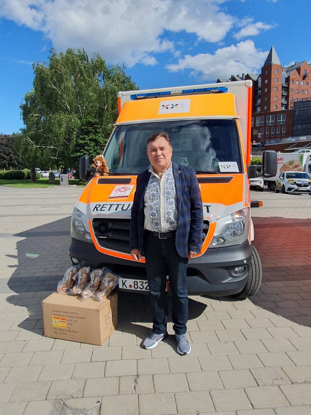 Важлива подія для Нікопольської станції крові: отримано автомобіль швидкої допомоги, який відкриває нові можливості (фото, відео)