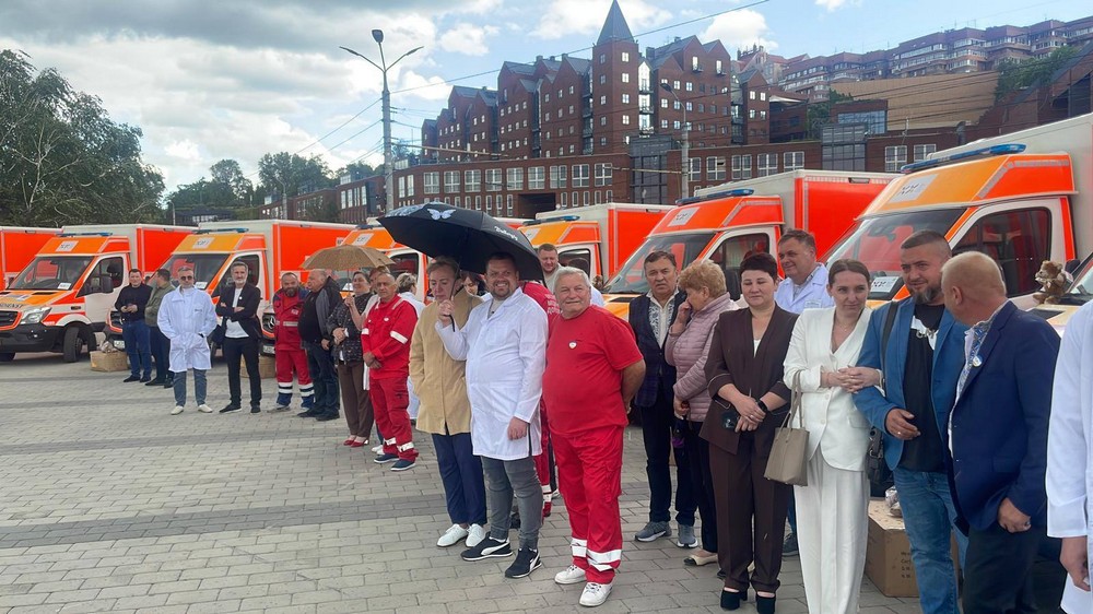 Важлива подія для Нікопольської станції крові: отримано автомобіль швидкої допомоги, який відкриває нові можливості (фото, відео)