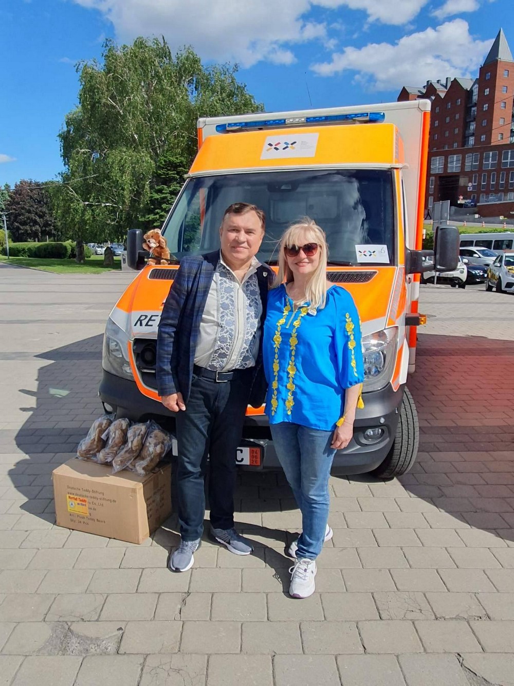 Важлива подія для Нікопольської станції крові: отримано автомобіль швидкої допомоги, який відкриває нові можливості (фото, відео)