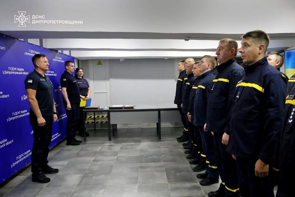 721136532 1316837970628602 8102366823588284967 n – копія За мужність і службу: 14 рятувальників Дніпропетровщини відзначили нагородами