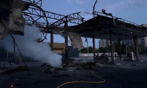 Ворог вдарив по Нікополю з РЗСВ - побито АЗС, знищено десяток авто під Дніпром, горів будинок культури на Синельниківщині – наслідки нічних ворожих атак на область 25 червня (фото)