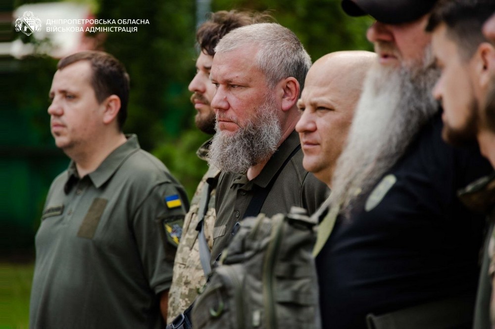  Начальник Дніпро ОВА  передав спецпідрозділу 2
