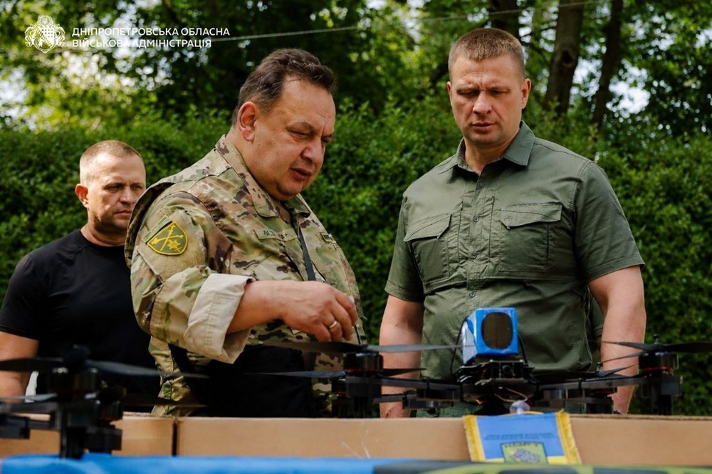  Начальник Дніпро ОВА  передав спецпідрозділу 4