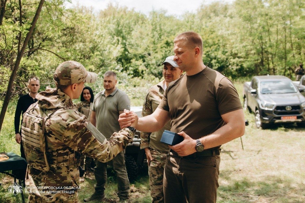  Начальник Дніпро ОВА  вручив воїнам обласні нагороди 8